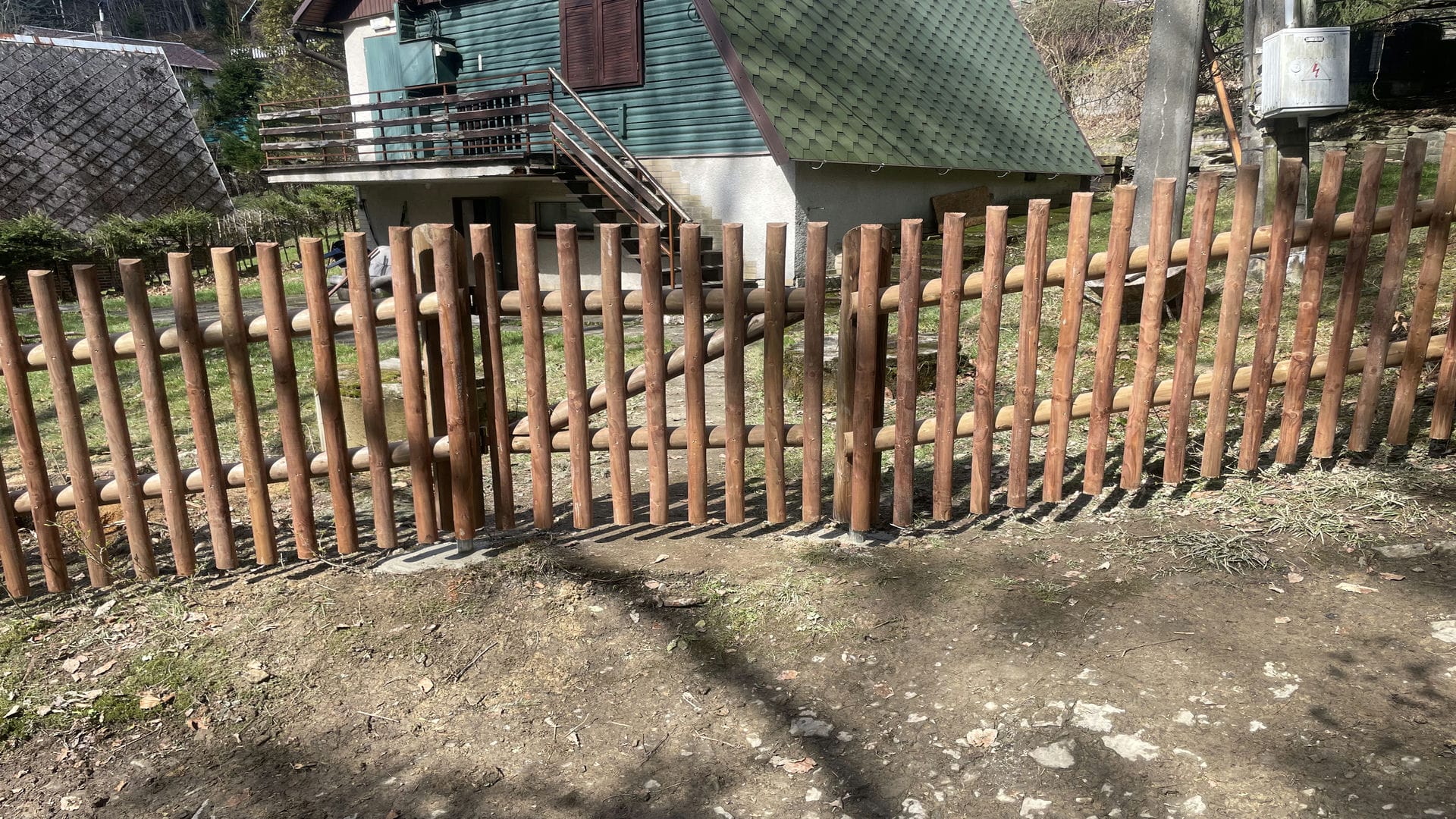 Obrázek 1 / Dřevěné ploty - strojně frézované   - realizace Morávka 04-2023